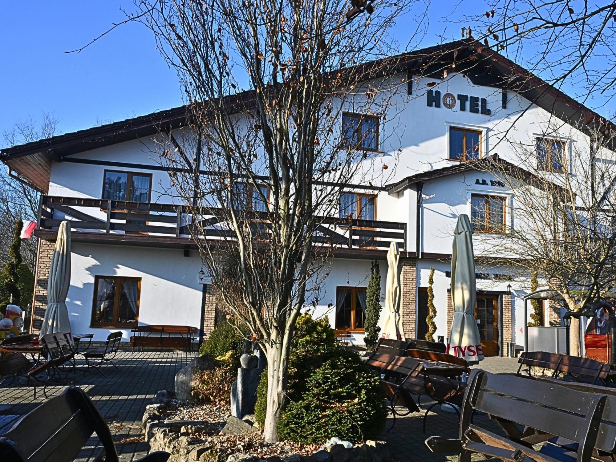 Hotel Sjesta 米科武夫 外观 照片
